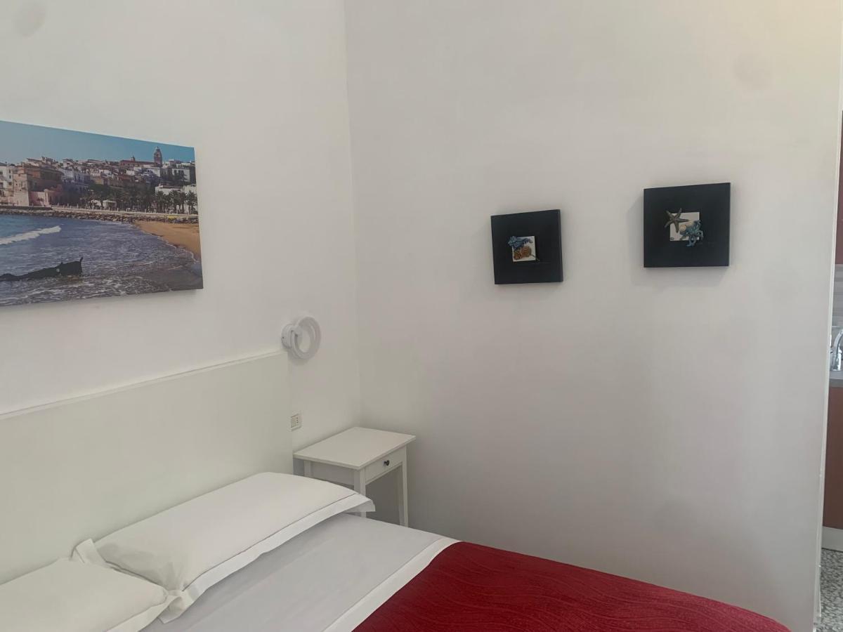 Colombo Apartment E Room Vieste Buitenkant foto