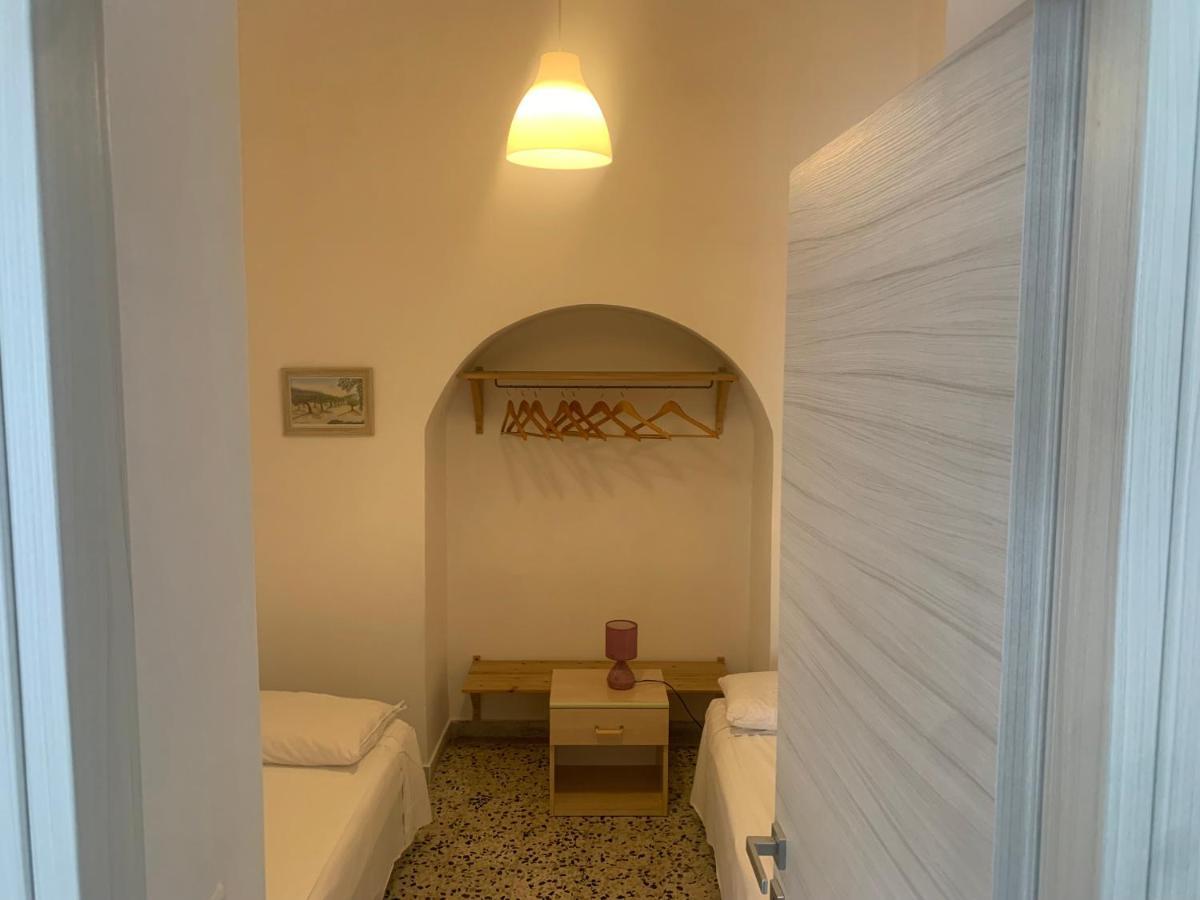 Colombo Apartment E Room Vieste Buitenkant foto