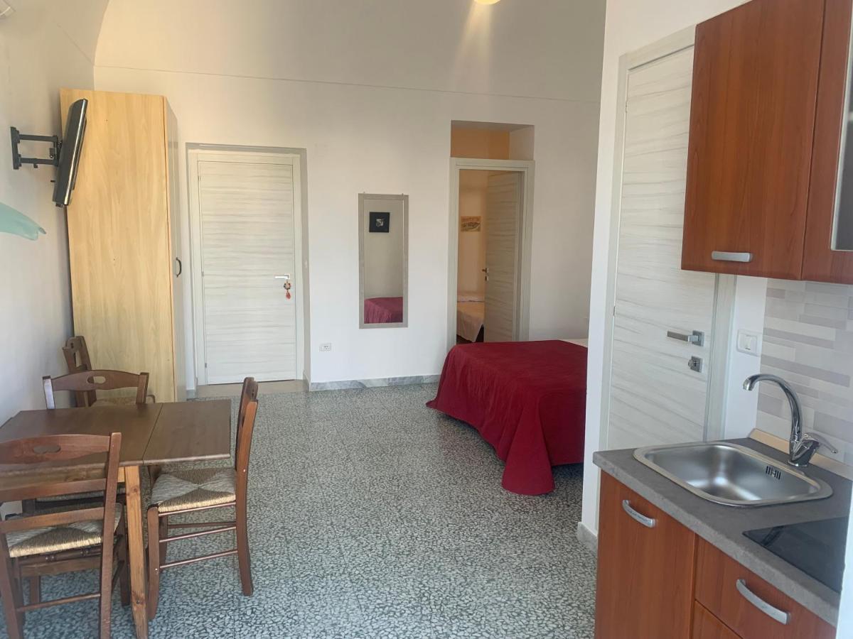 Colombo Apartment E Room Vieste Buitenkant foto