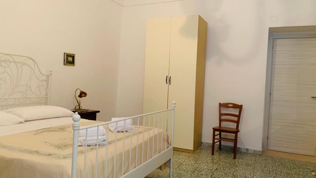 Colombo Apartment E Room Vieste Buitenkant foto