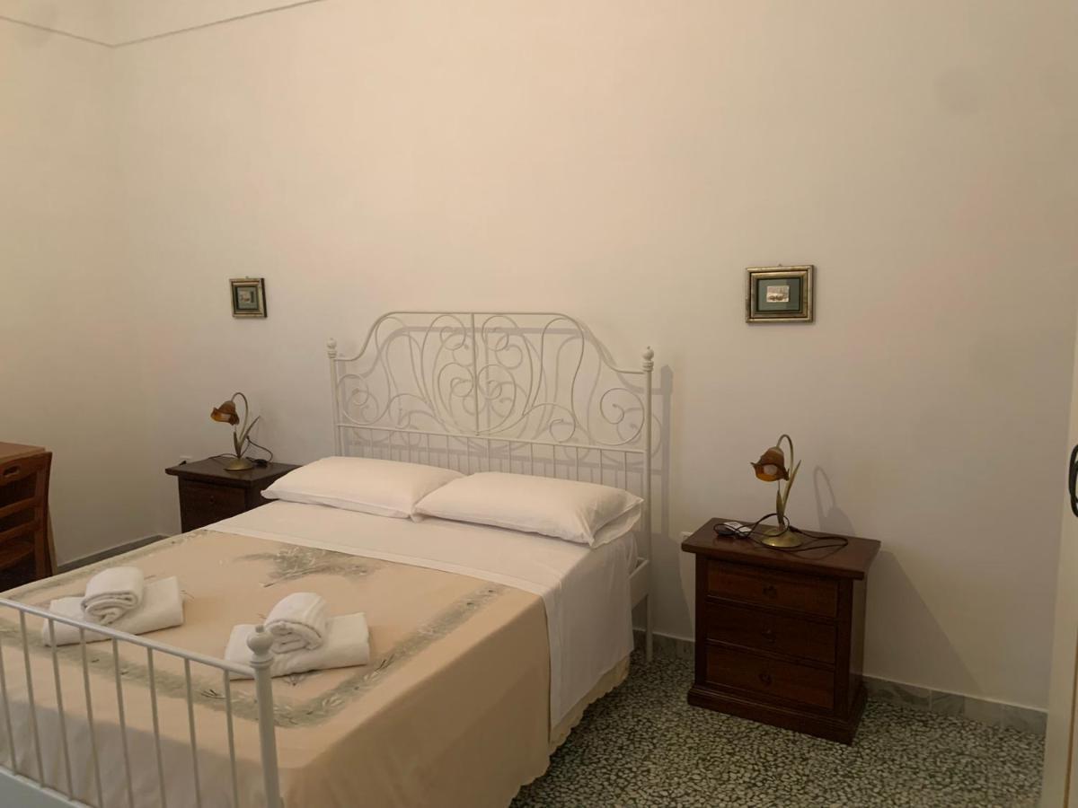 Colombo Apartment E Room Vieste Buitenkant foto